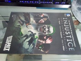 Injustice Gods among us volume 1