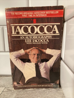IACOCCA - An Autobiography